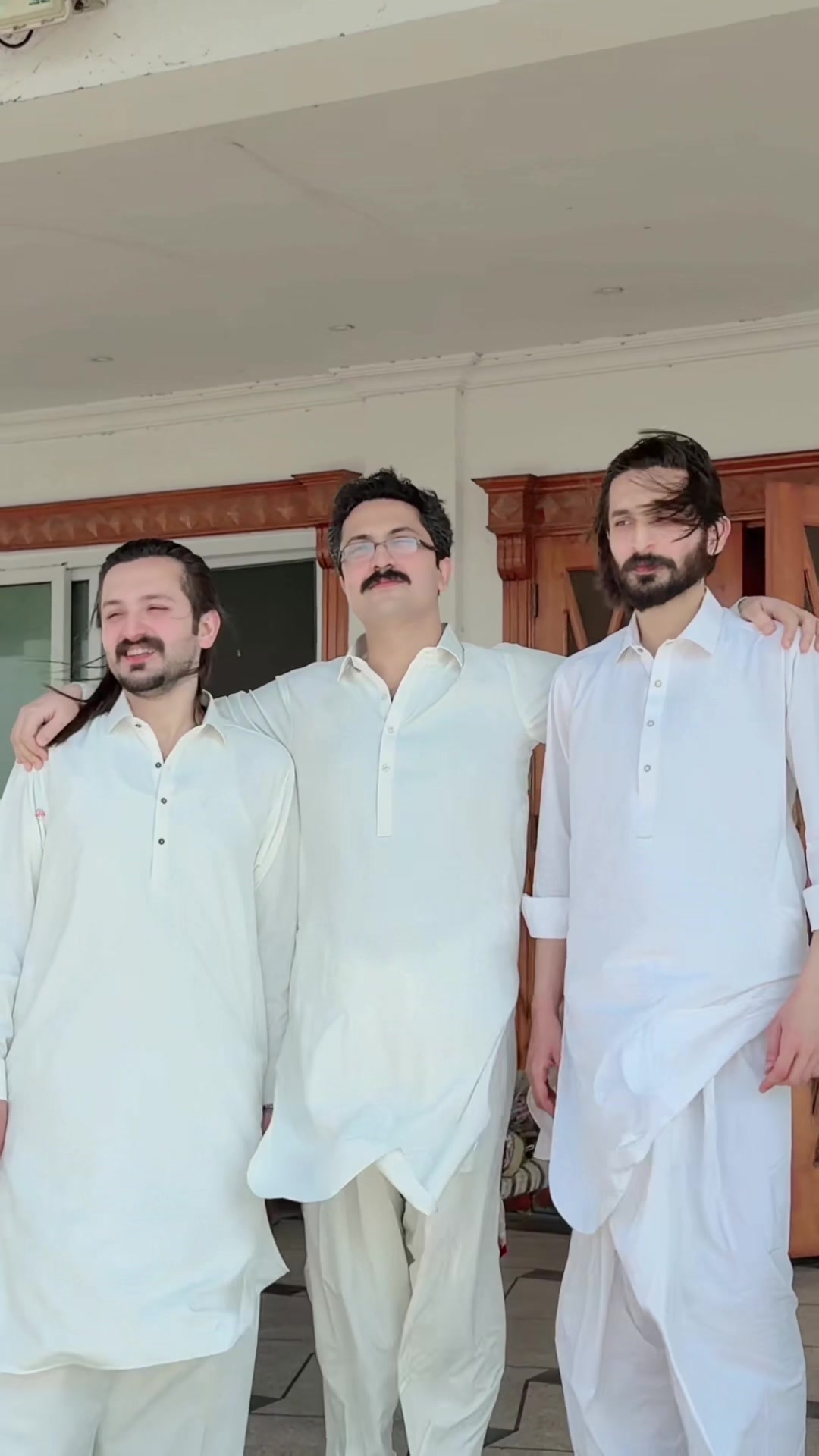 @Hunoo Khan