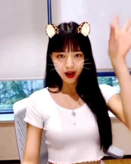 @YUNA ITZY