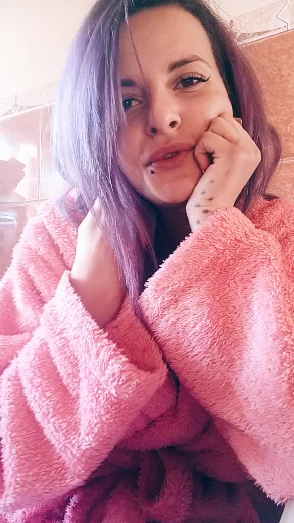 @Denisa den