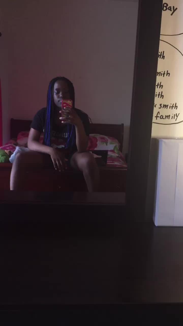 @victoriessmith