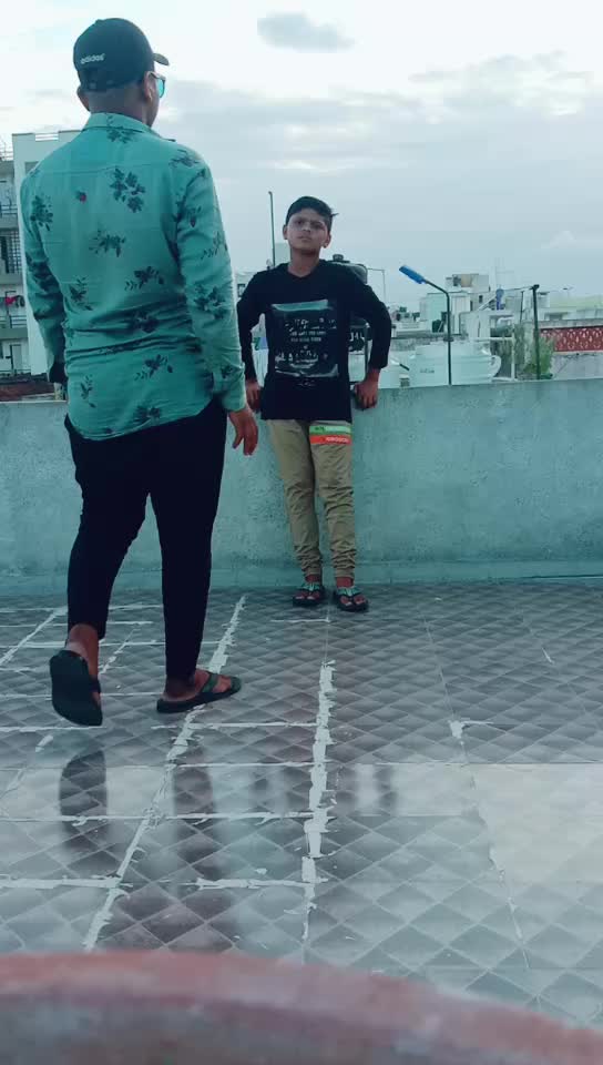 @👑 v a r u 👑