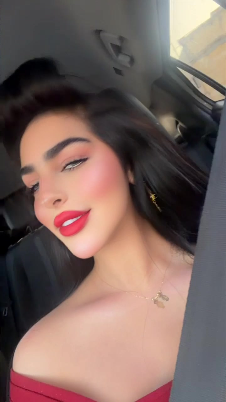 @زِينة المَغربِية 🦌🤍