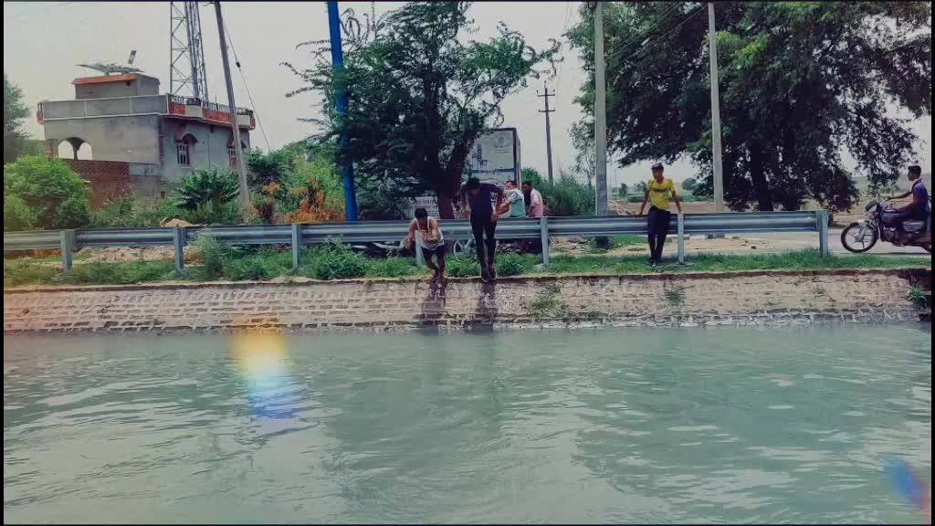 @smnyu_bhutani