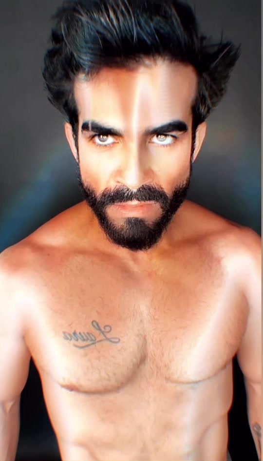 @Roberto Valdez