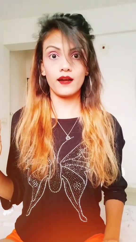 @Mahima🖤