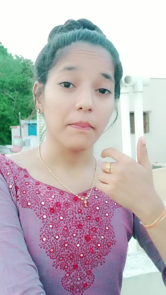 @👑diya👑