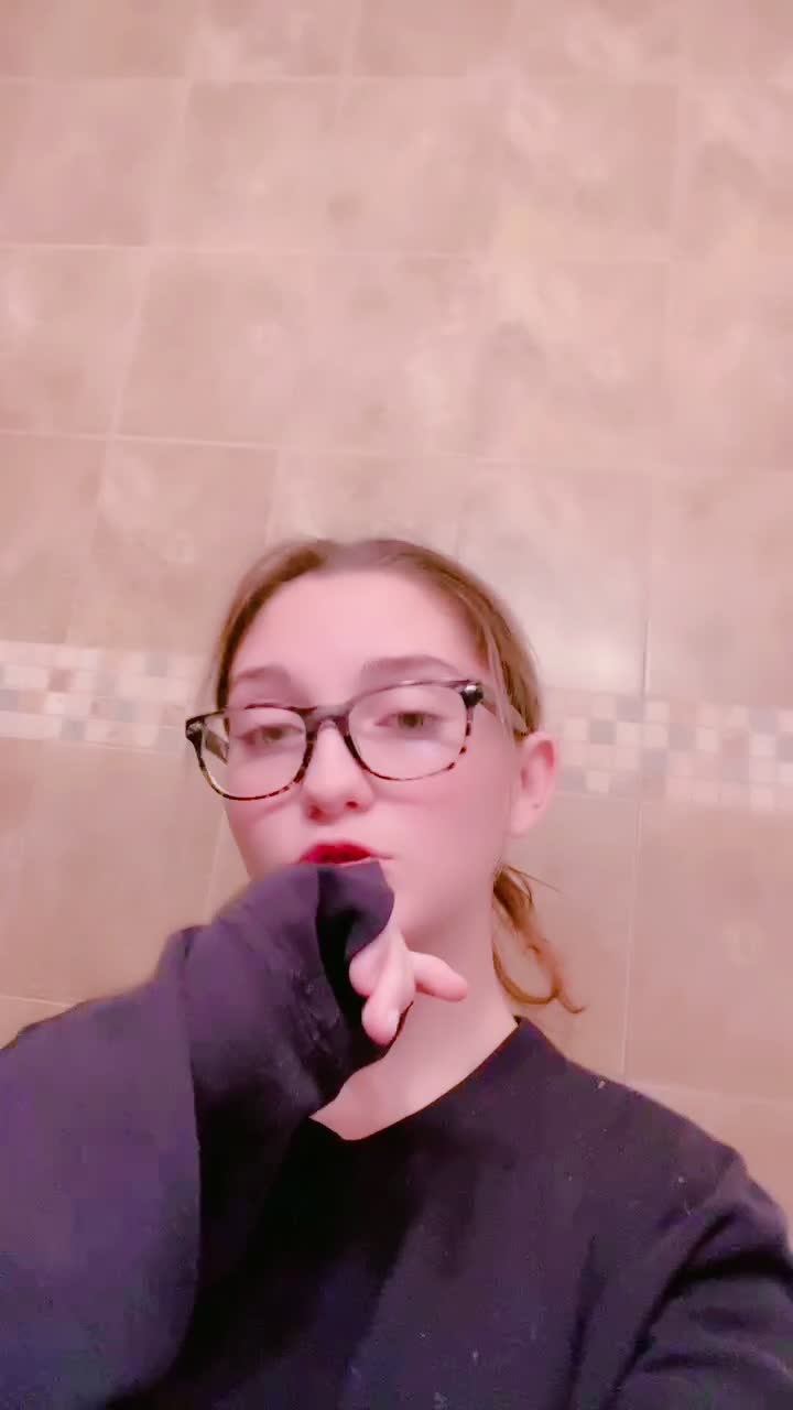 @Ava Loren