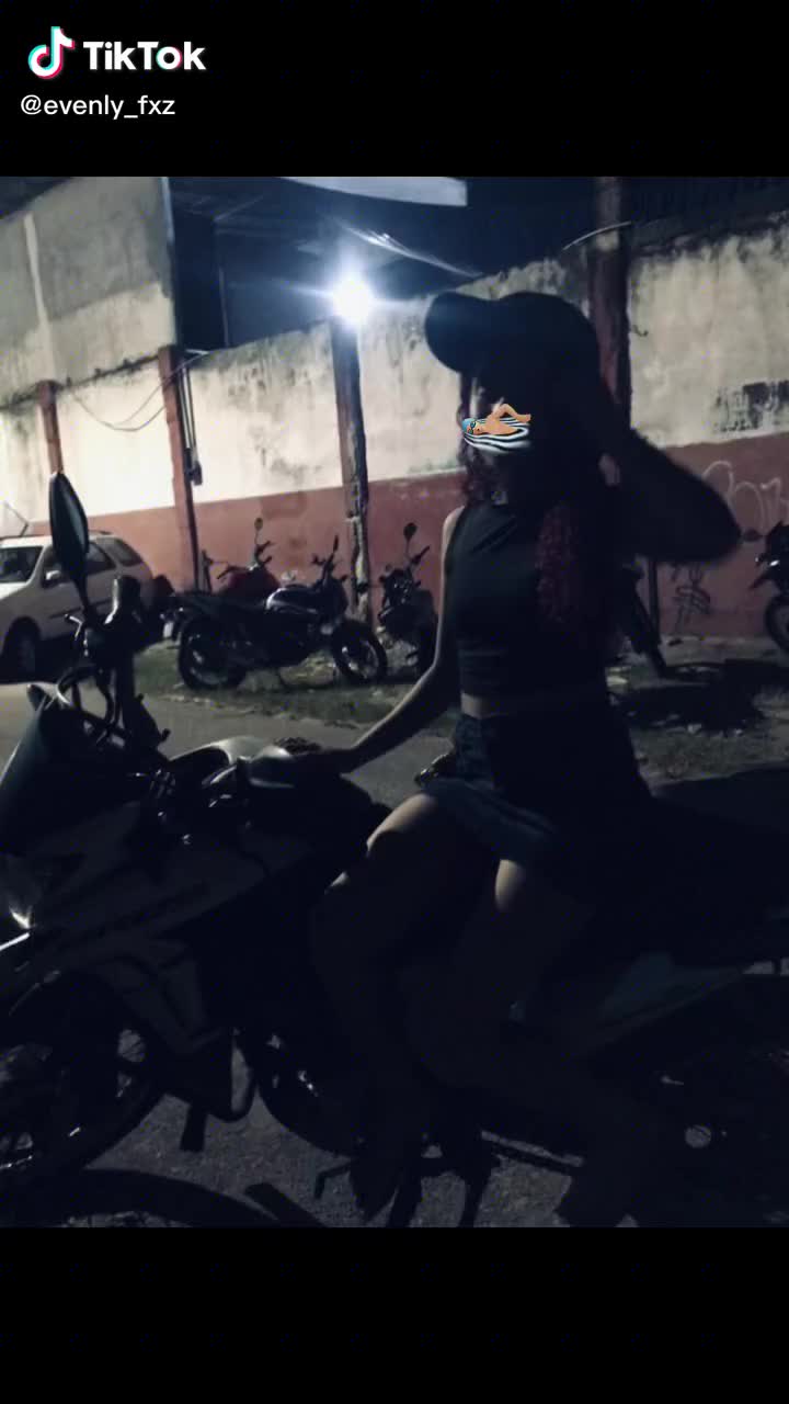 @Evely