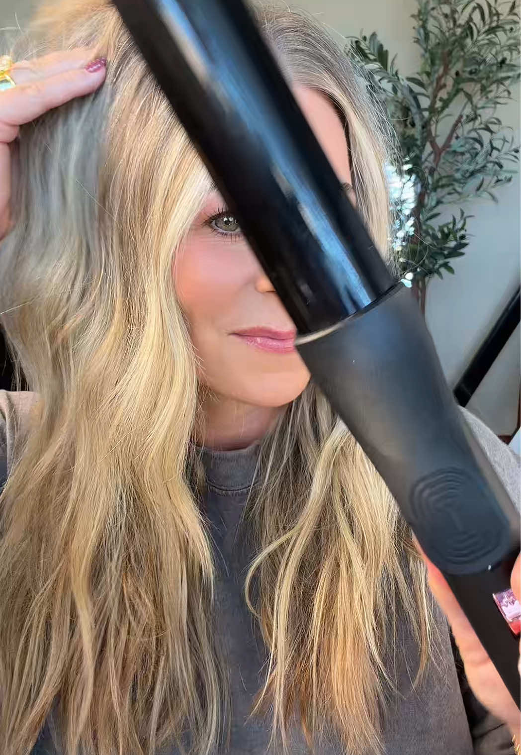 @thesaltyblondestylist
