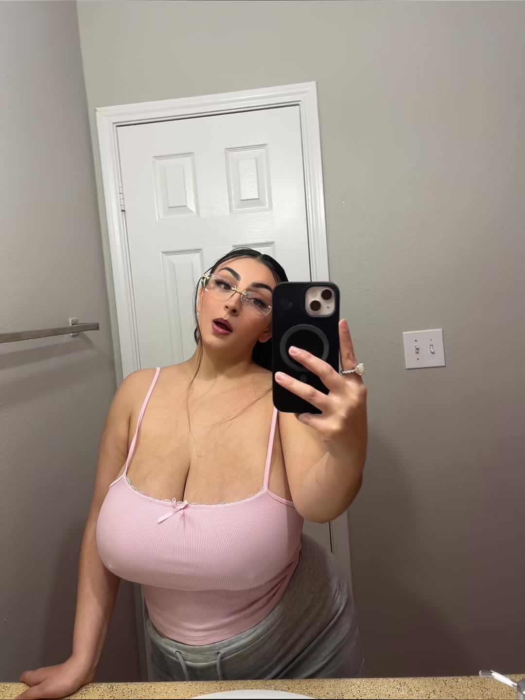@stassiehtx