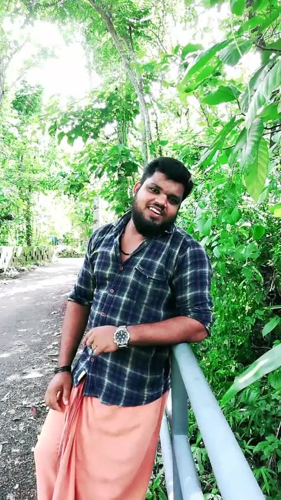 @S_H_A_R_0_N ചങ്ങാതി