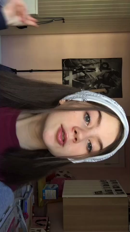 @:((