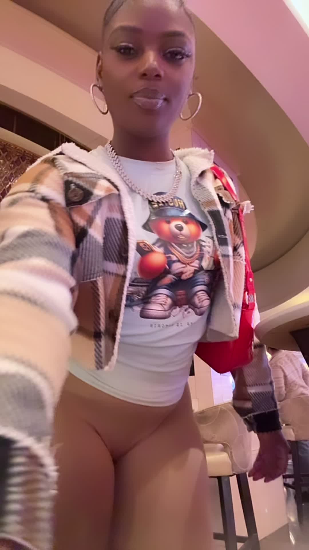 @Lickmy_chocolate28