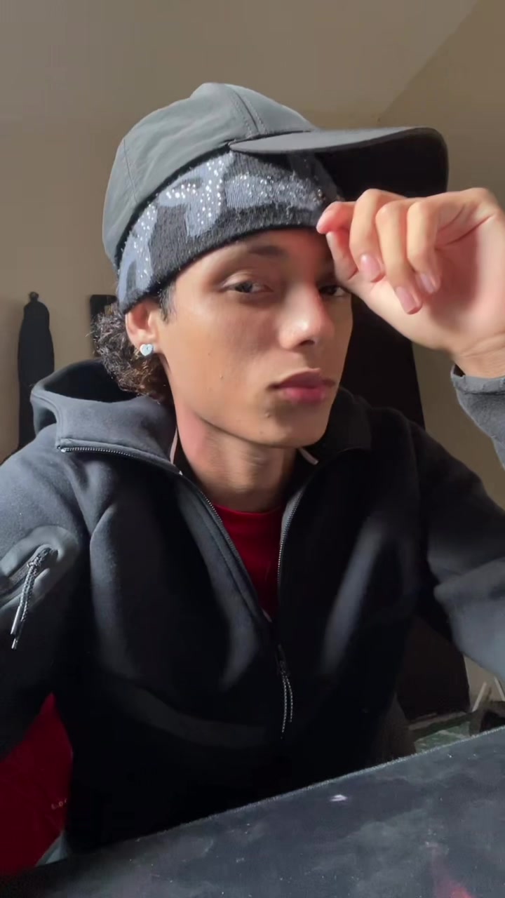 @aaron