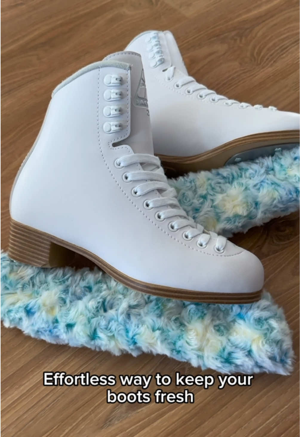 @figure.skates.accessor