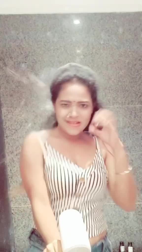 @TINA_PIKU_SARDAR634