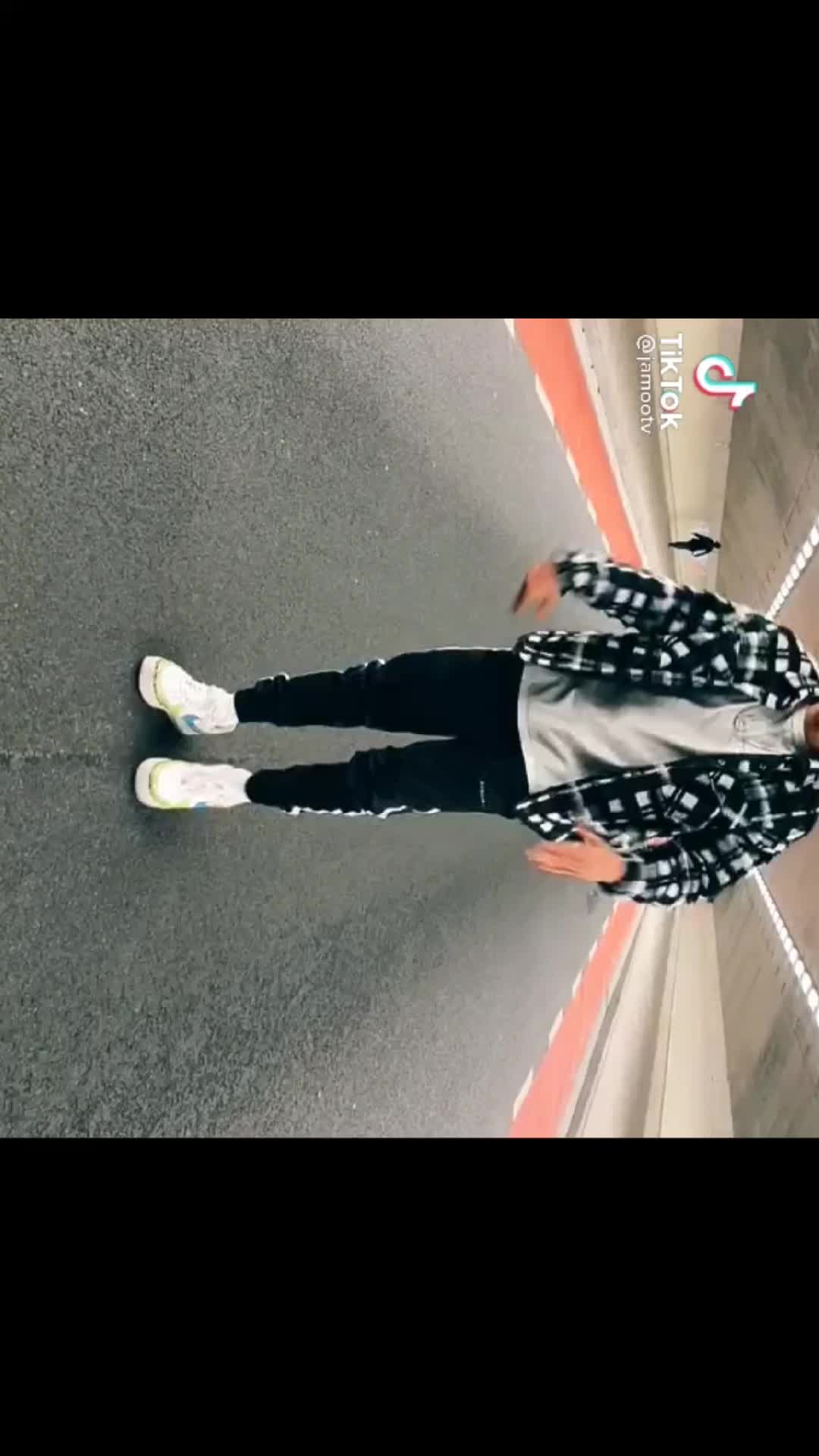 @Teamjamoo