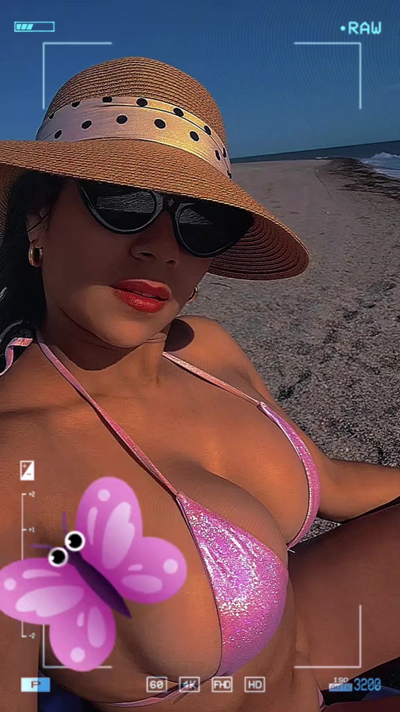 @👑🍒Dani🍒💞