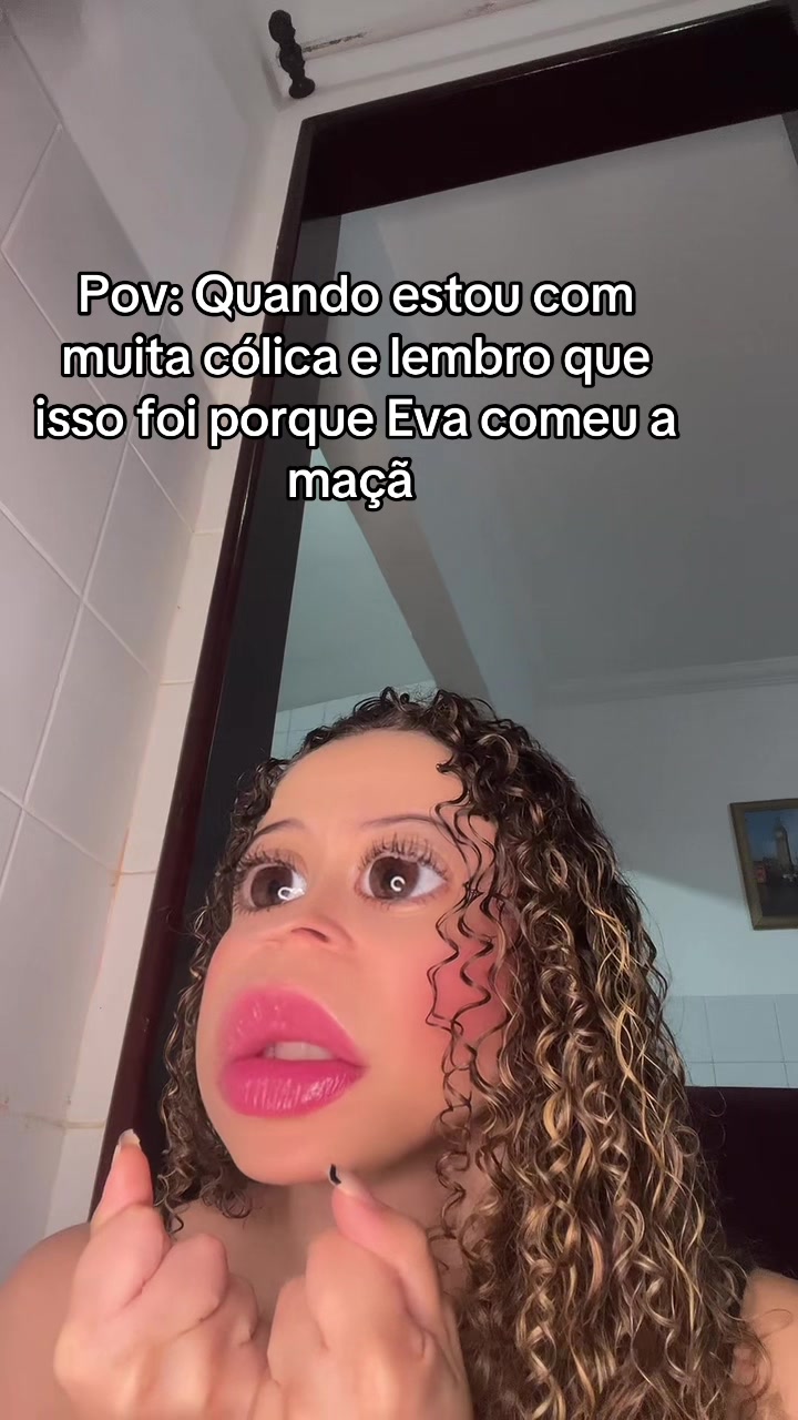 @larissathayná