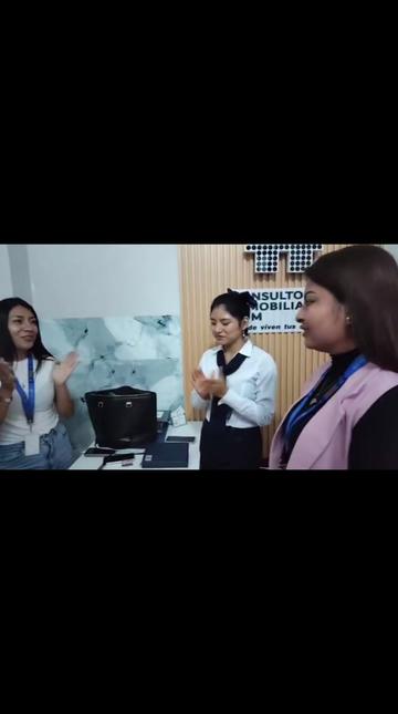 @Rossy Siaden | TECHO PROPIO