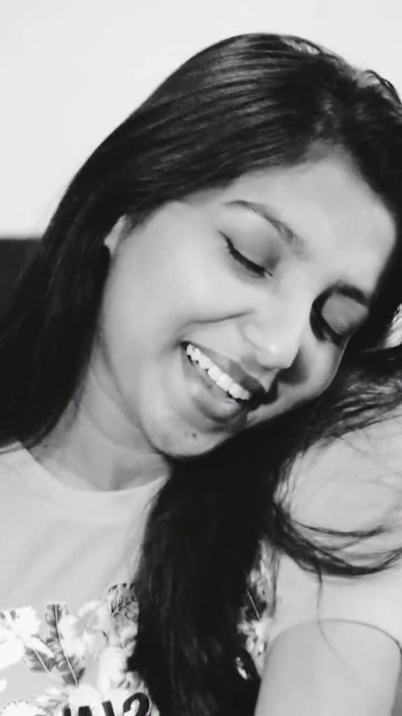 @poojameaw