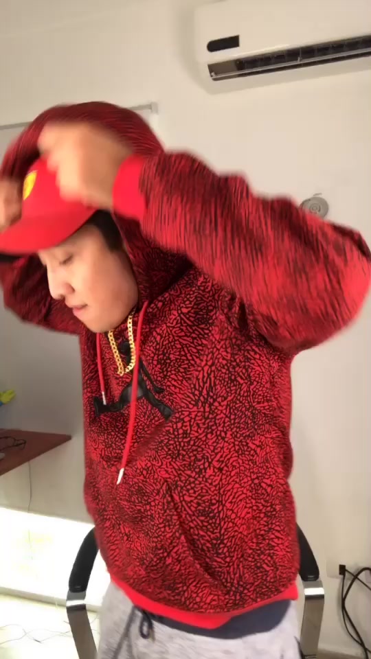 @Chinotiktok
