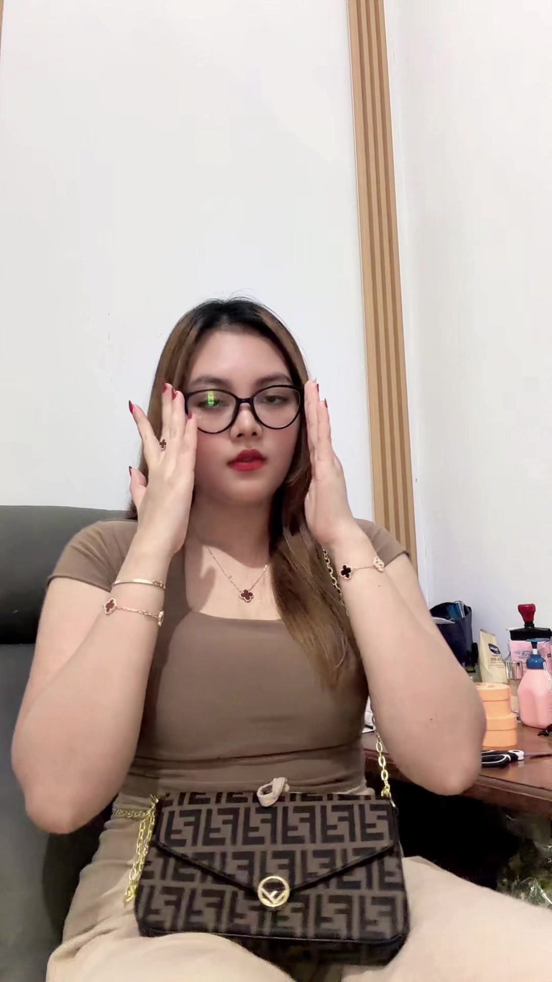 @meeee_60