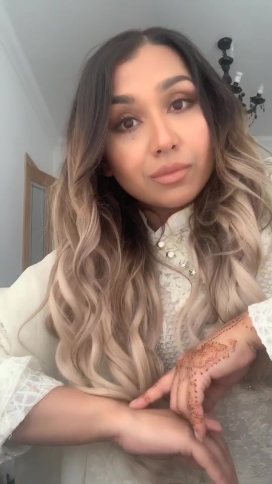 @Vlogs by Salma B