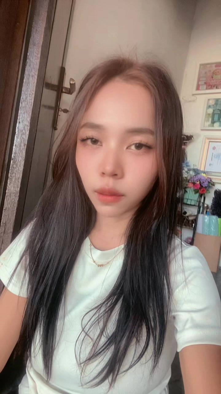 @Mamanya Jane👧🏻