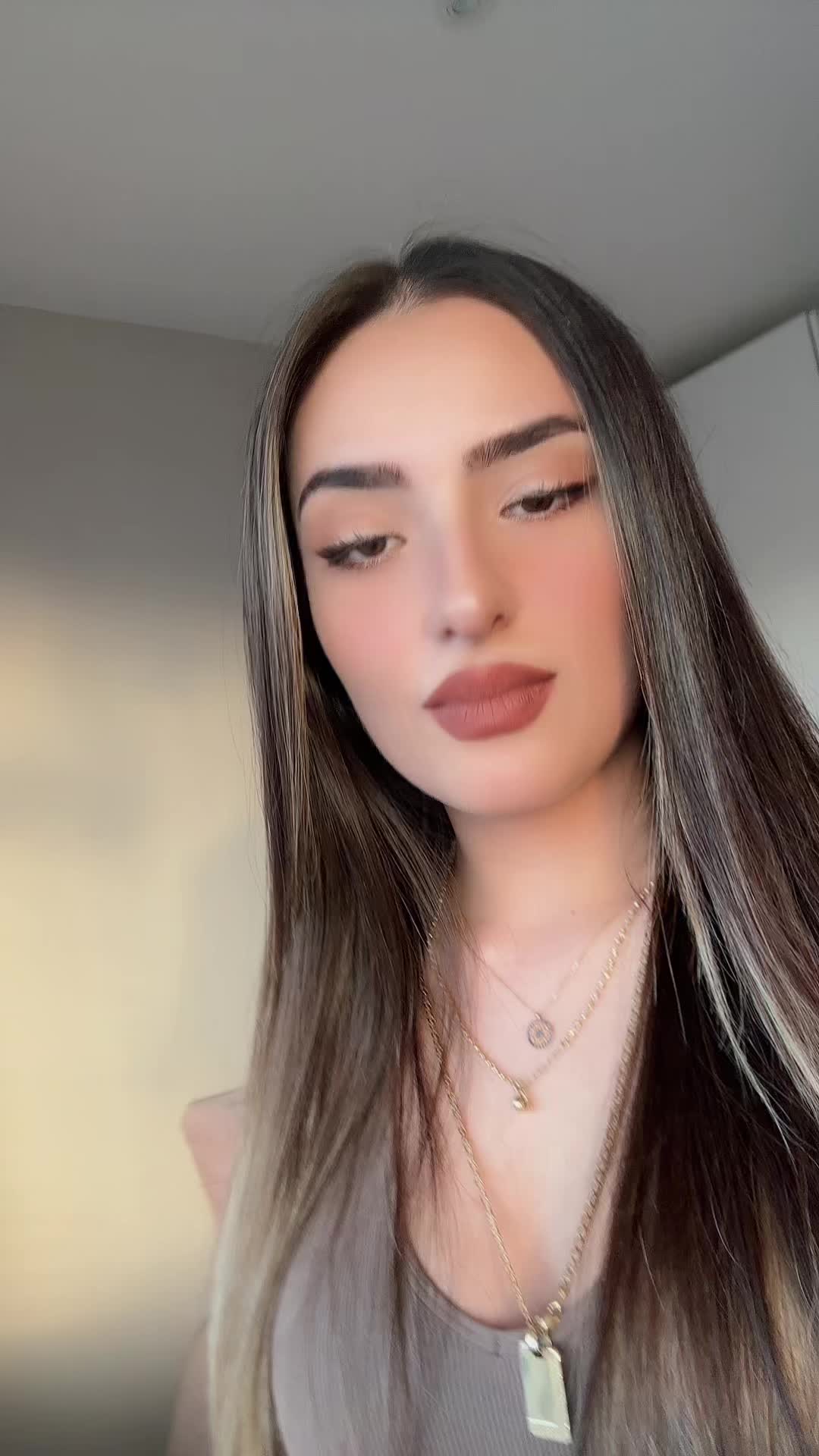 @𝓔𝓵𝔂.𝓘𝓷𝓪𝓽𝓮