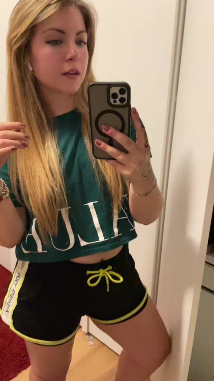 @Julie 🍒