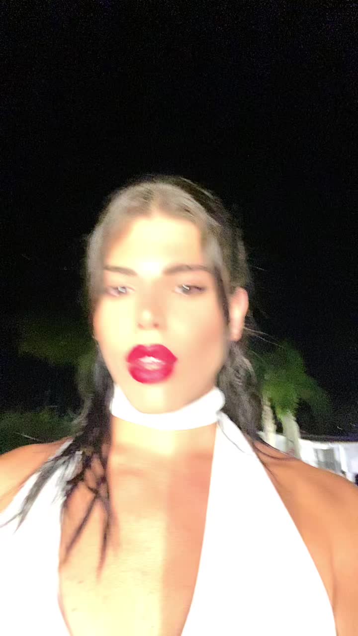 @veronica_queen