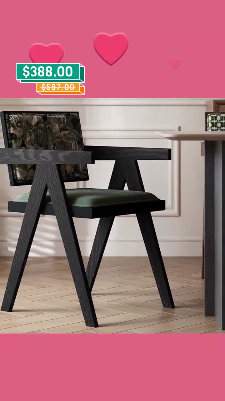 @Yoli's Chair
