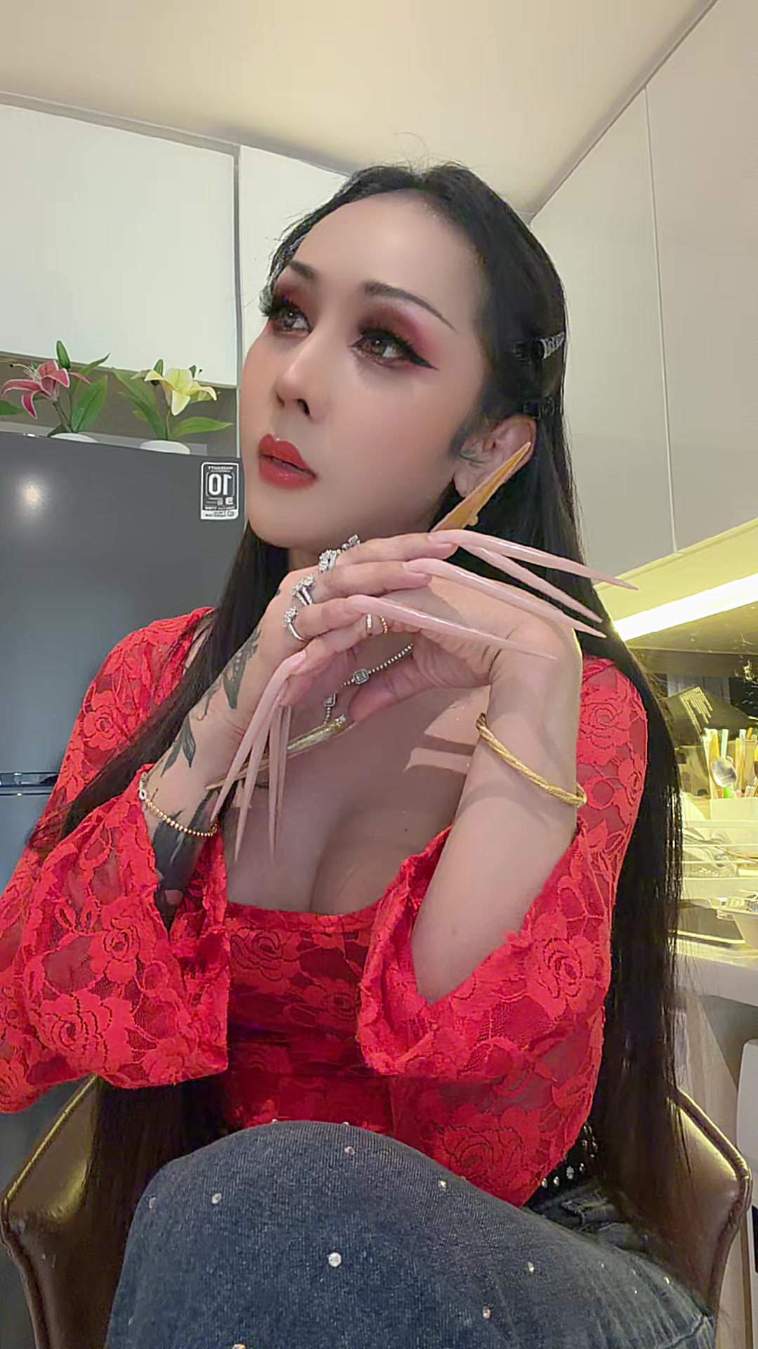 @ផ្កា ស្រពោន សំអាងការបាត់ដំបង