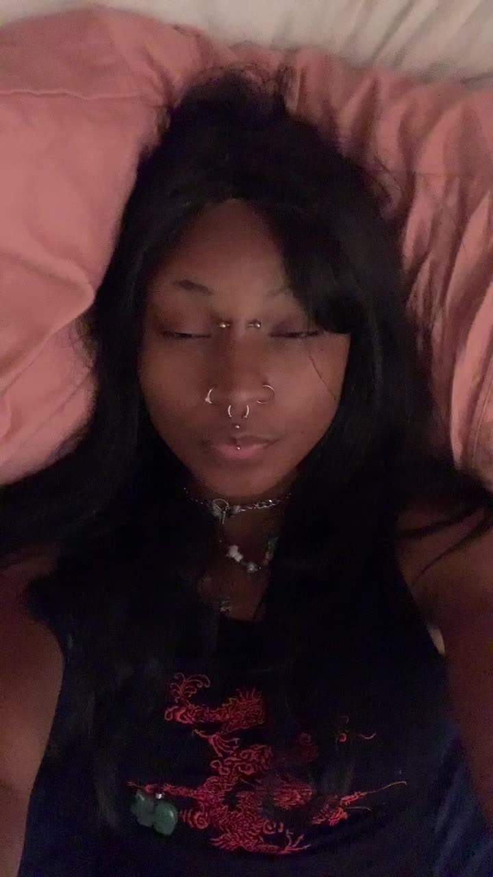 @🛸