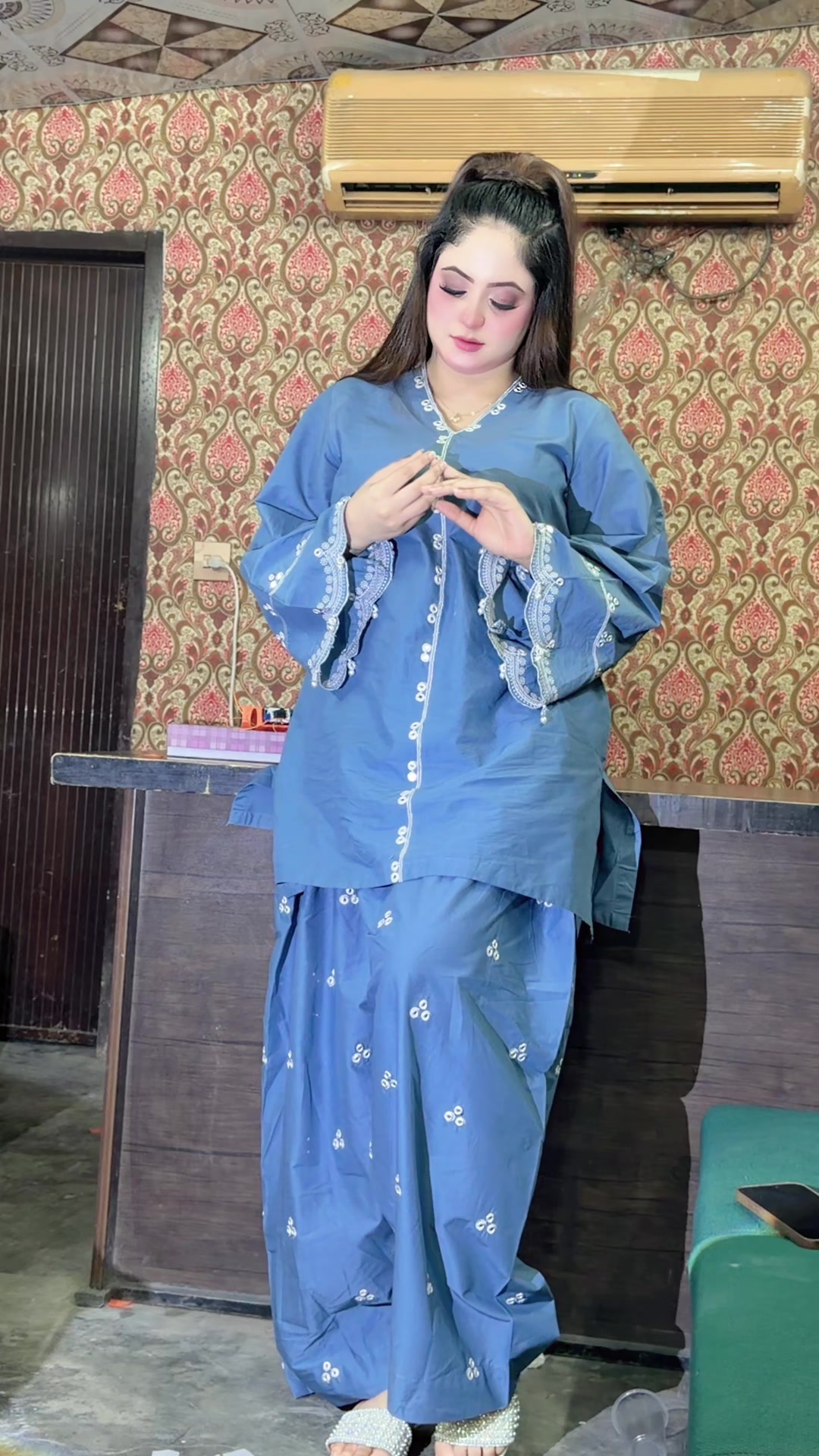 @Reena❤️Multani🥰Oficial🦋