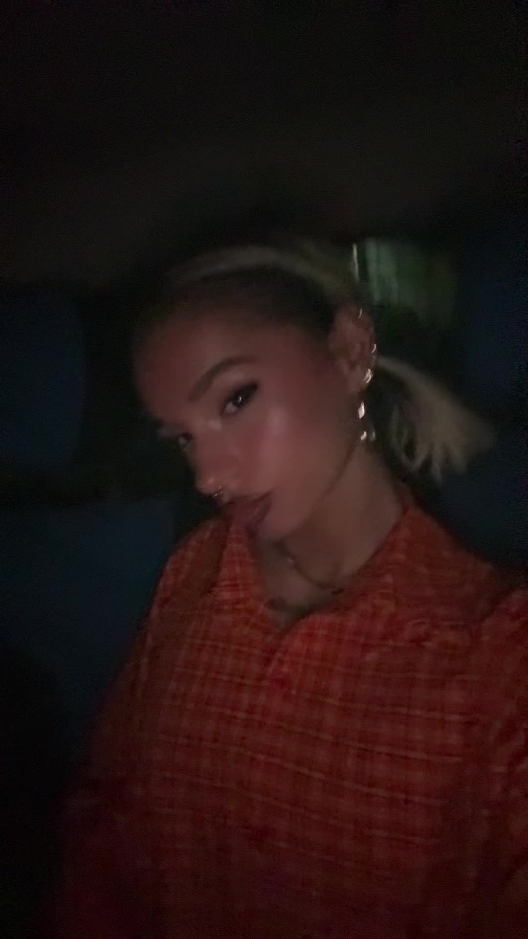 @🌑