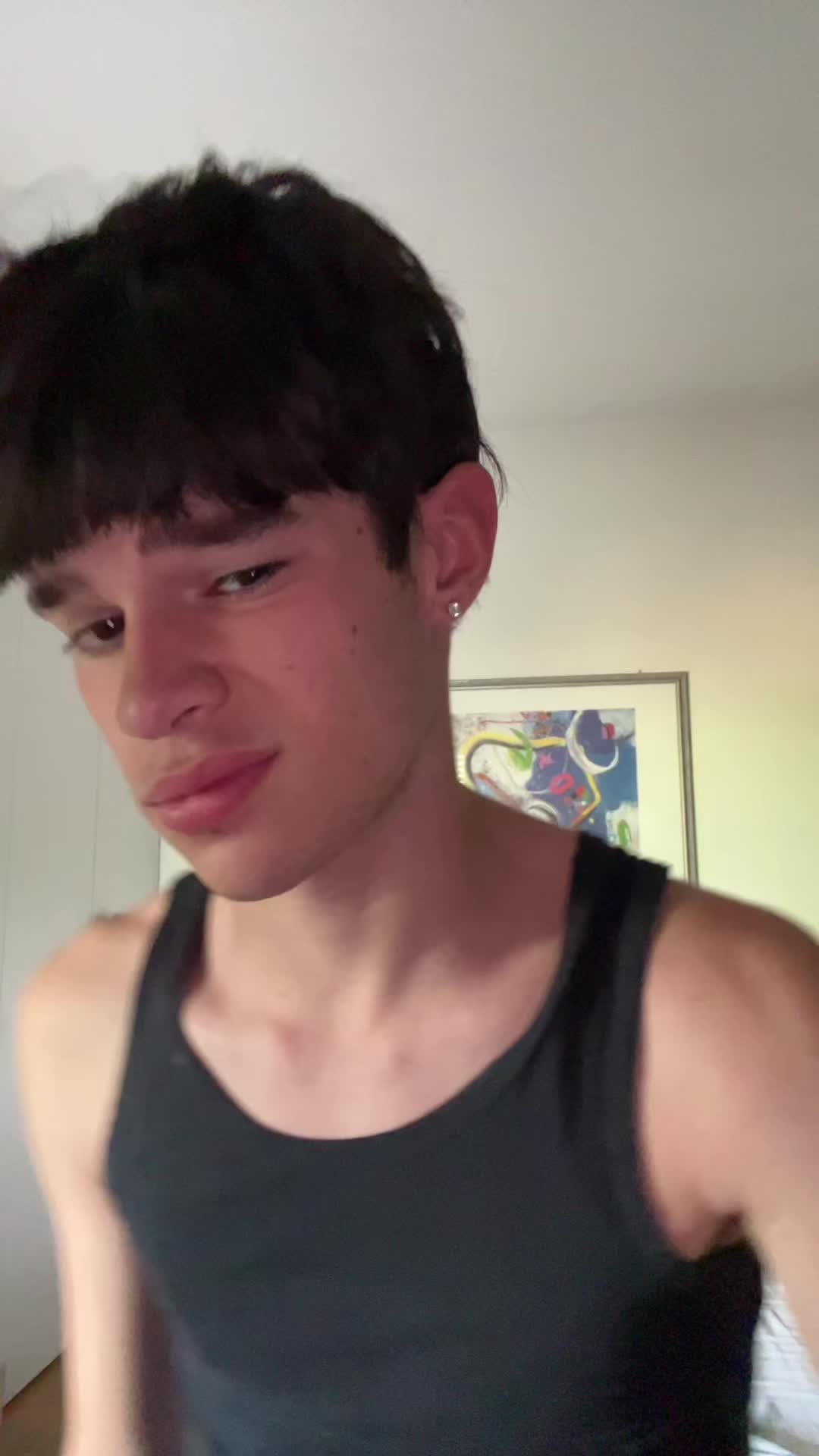 @mik👻