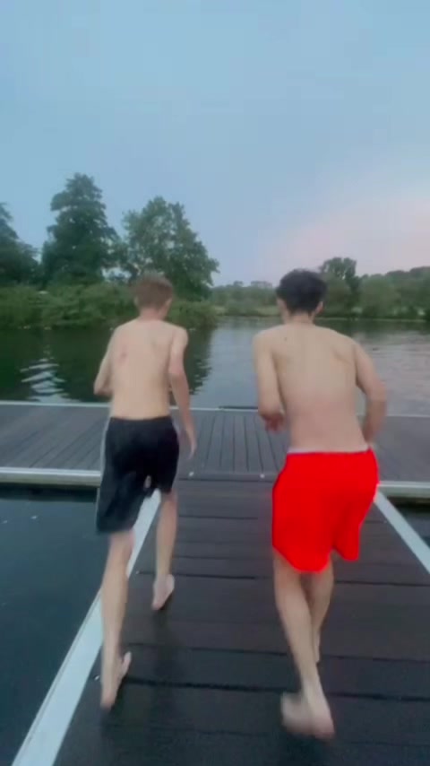 @juliansechsvier