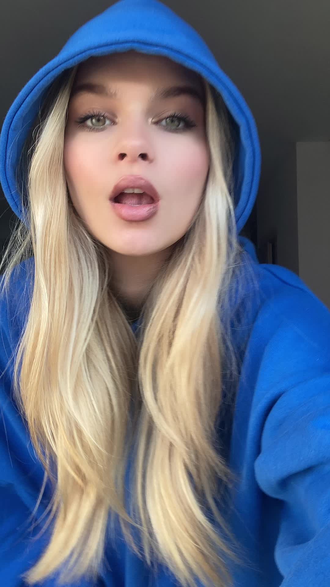 @wxyziaiaj