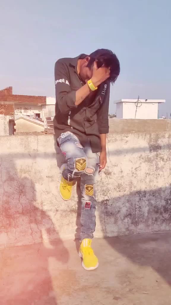 @Apna..DAMOH.⚡