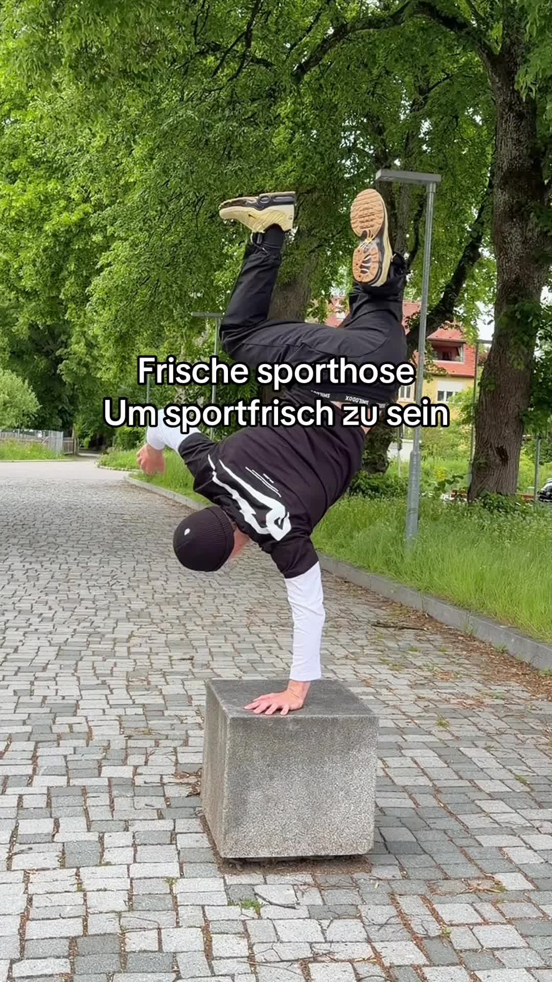 @KING OF SPORTSWEAR