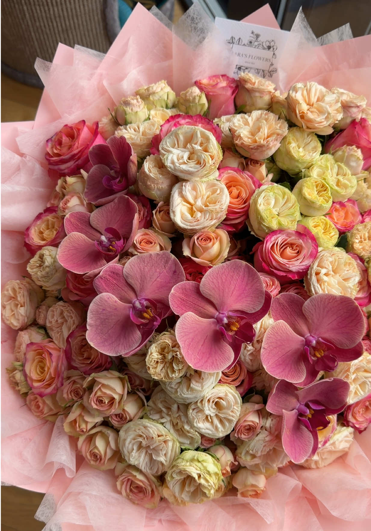 @Lara&rsquo;s Flowers