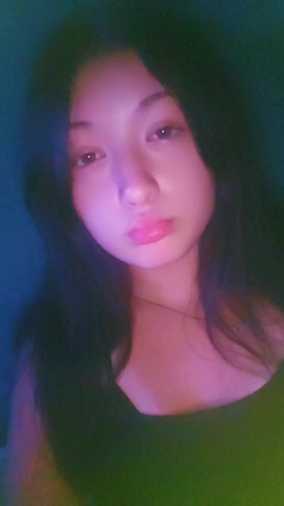 @Cherryglitch💄🍒