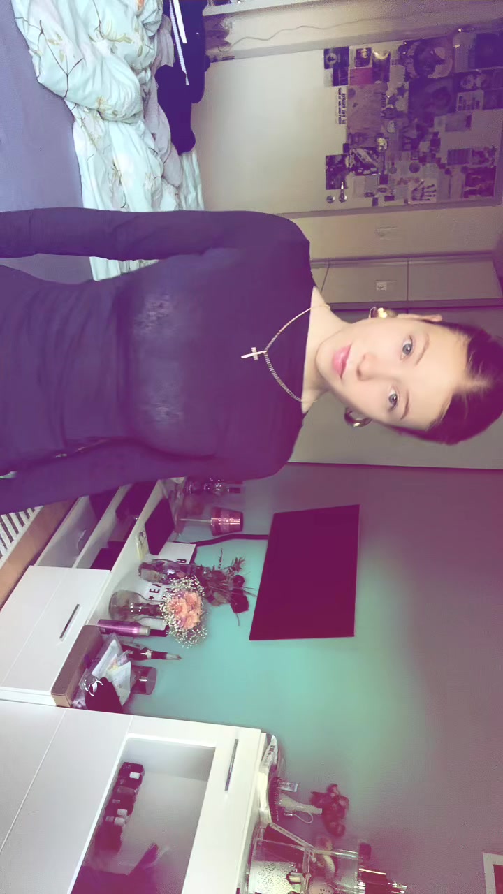 @julieecitaa