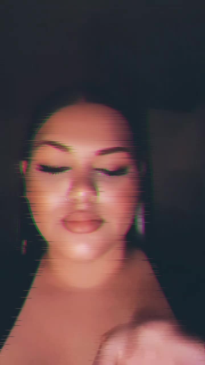 @Vukica