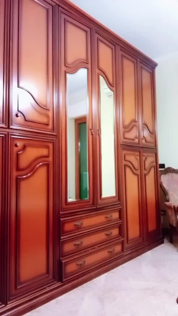 @GIULLIA FATA DE LA IA IASI