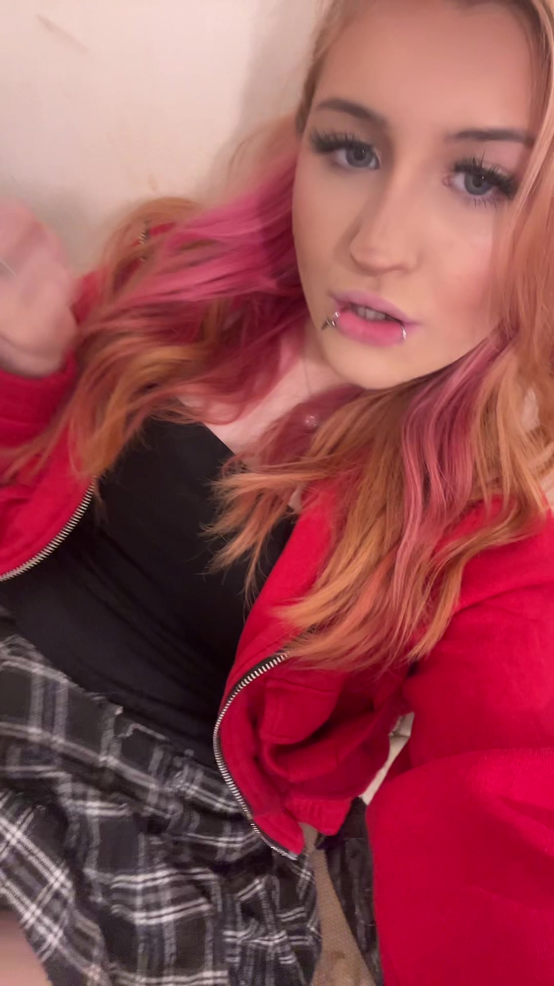 @Zoe Ferguson