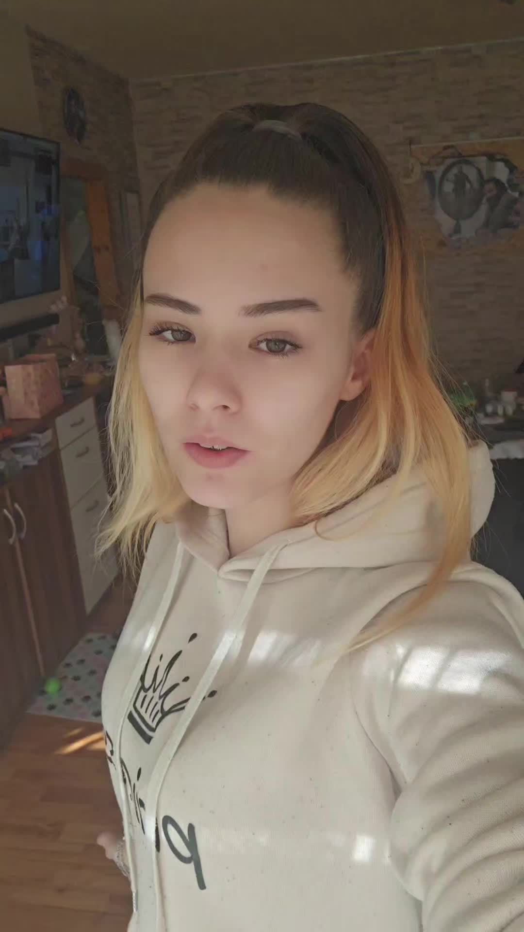 @Queen