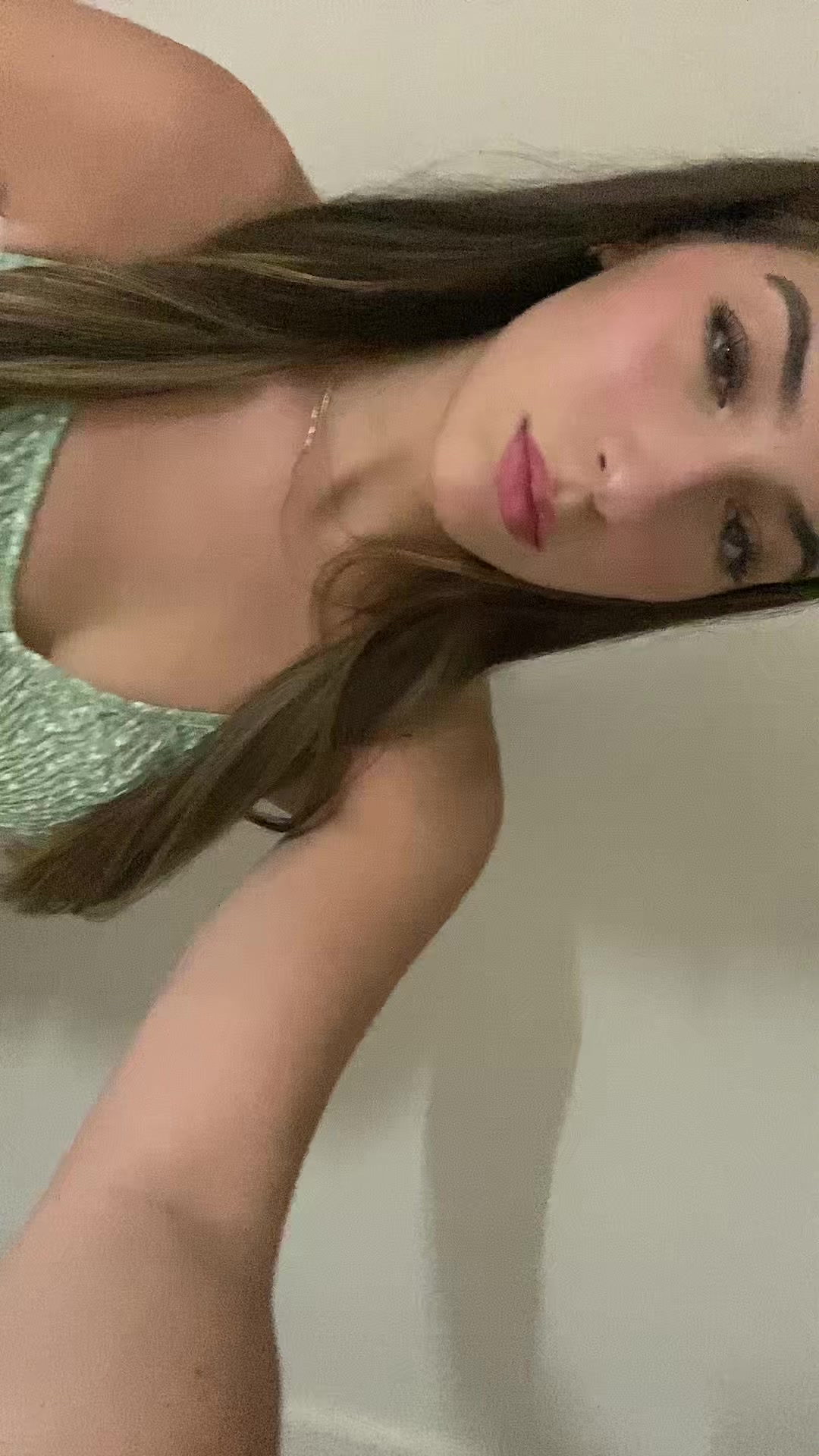 @avrileta